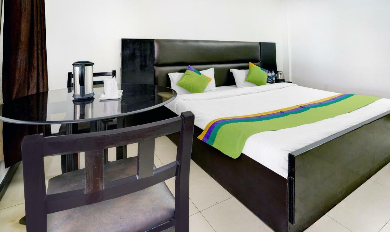 Treebo Trend Mussoorie Club Hotell Dehradun Eksteriør bilde