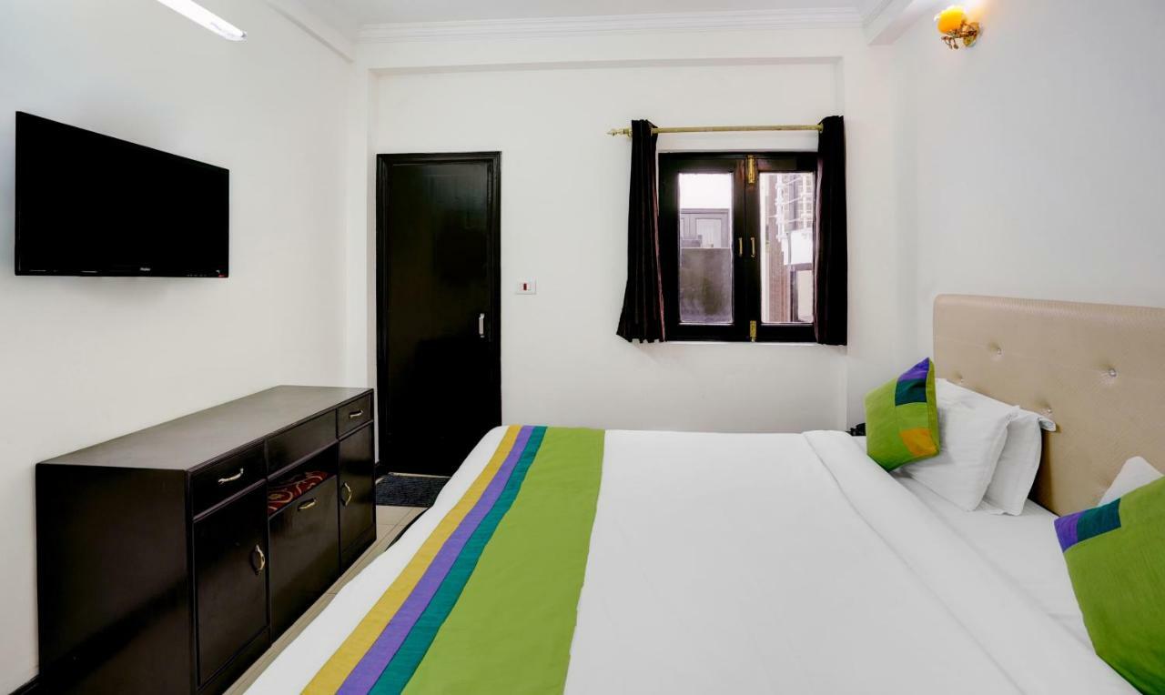 Treebo Trend Mussoorie Club Hotell Dehradun Eksteriør bilde