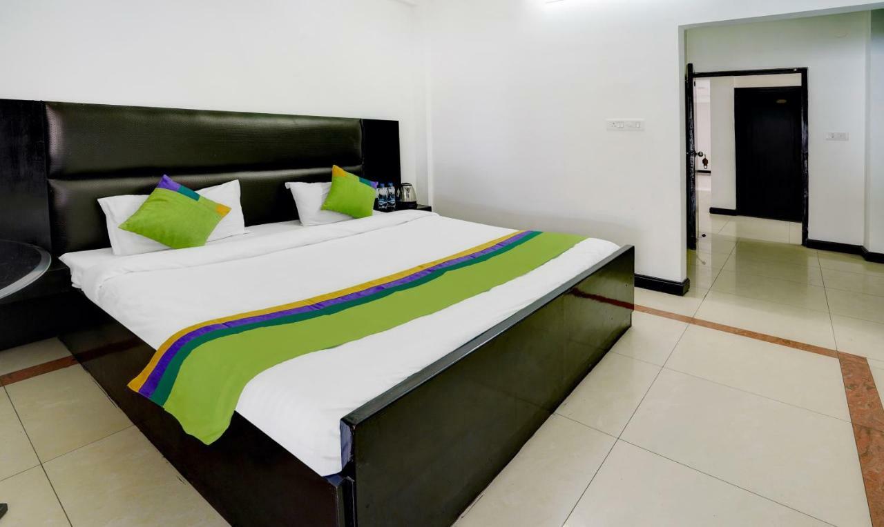 Treebo Trend Mussoorie Club Hotell Dehradun Eksteriør bilde