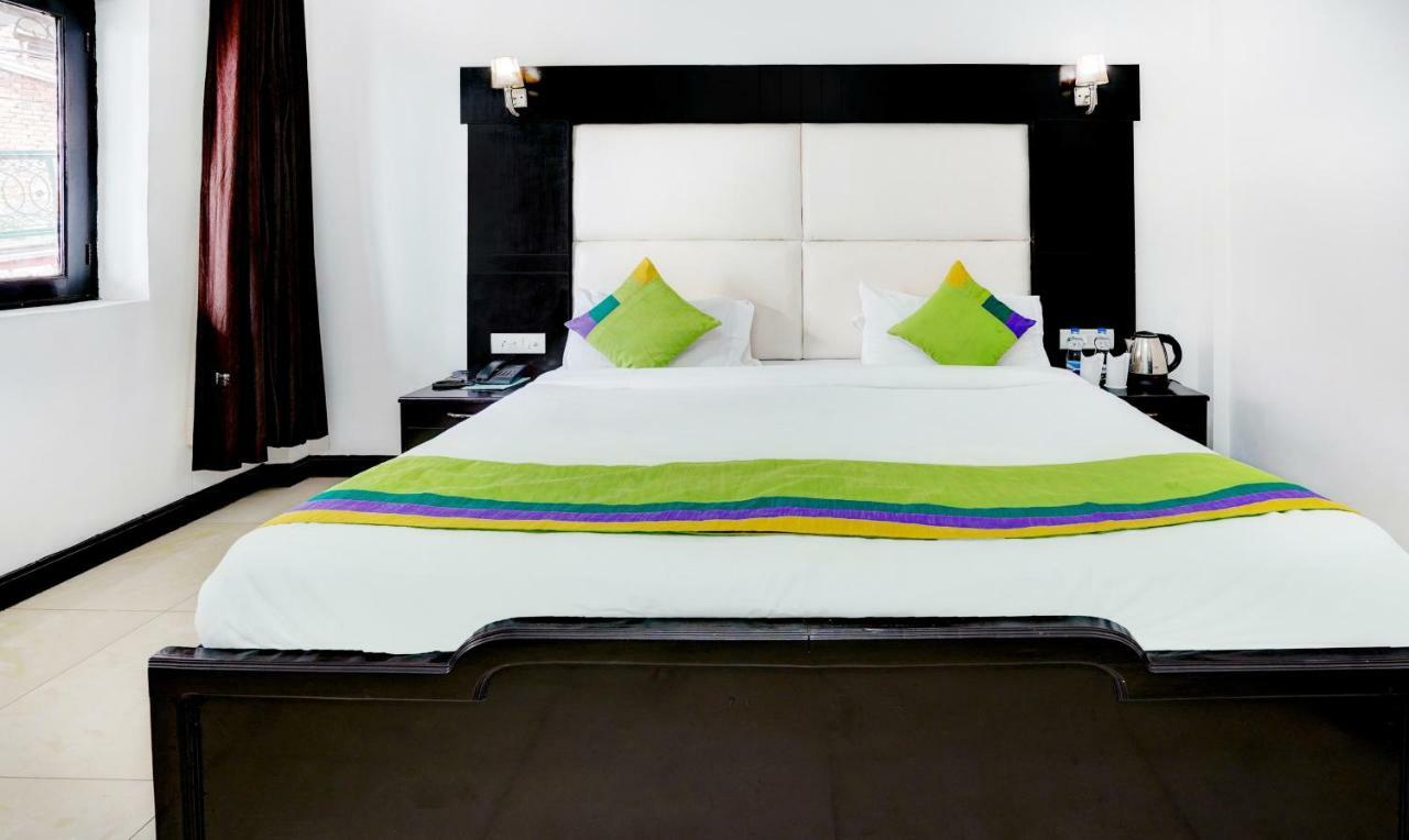 Treebo Trend Mussoorie Club Hotell Dehradun Eksteriør bilde